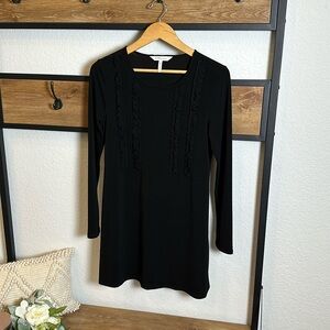 Women’s stretch BCBG long sleeve black dress - size Small